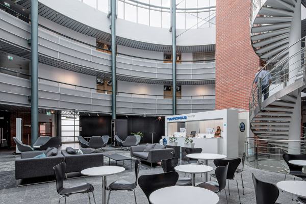 Tekniikantie 12, Espoo, 303 m² toimisto